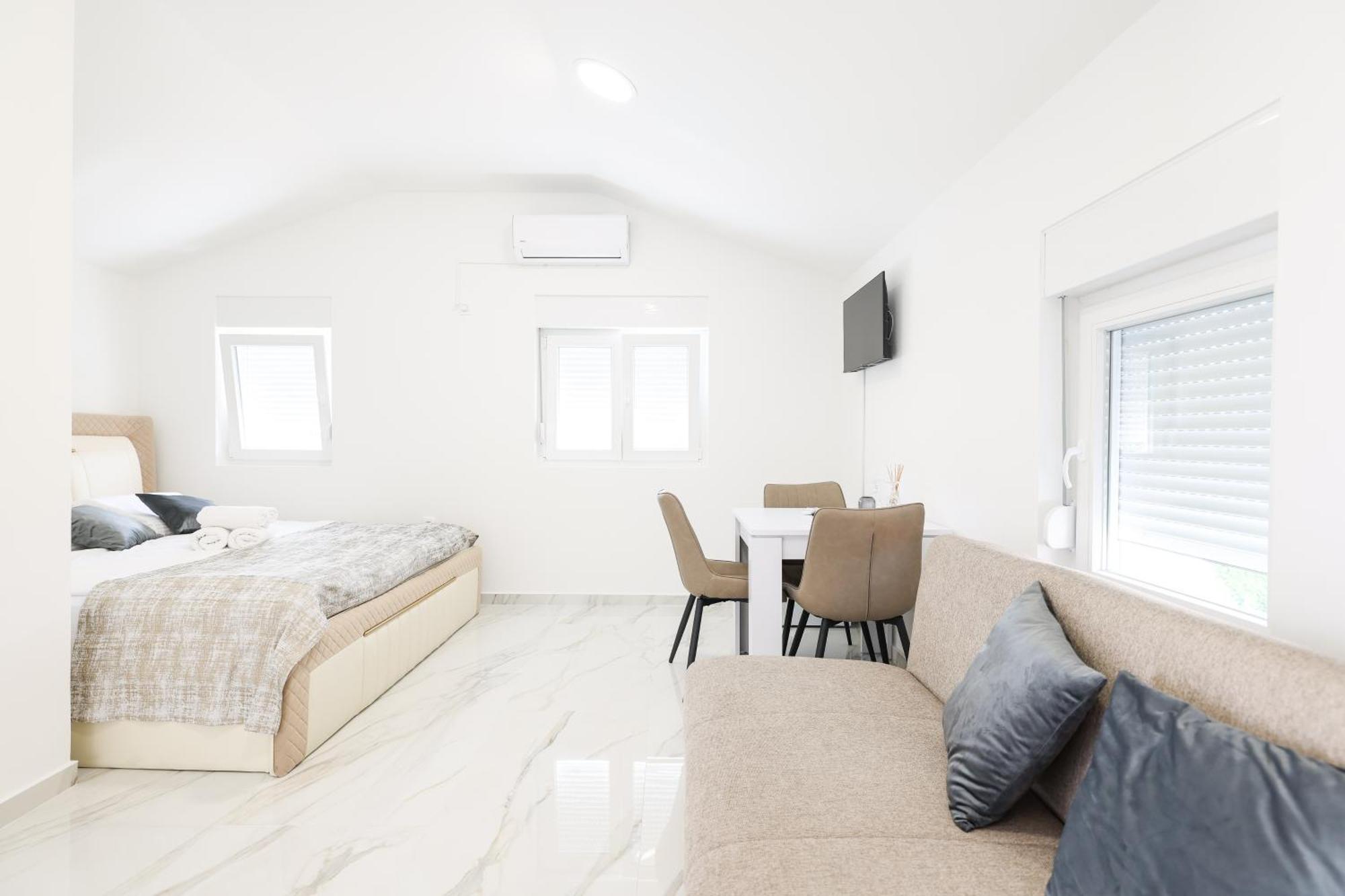 Premium Rooms Prince Zadar Exteriör bild
